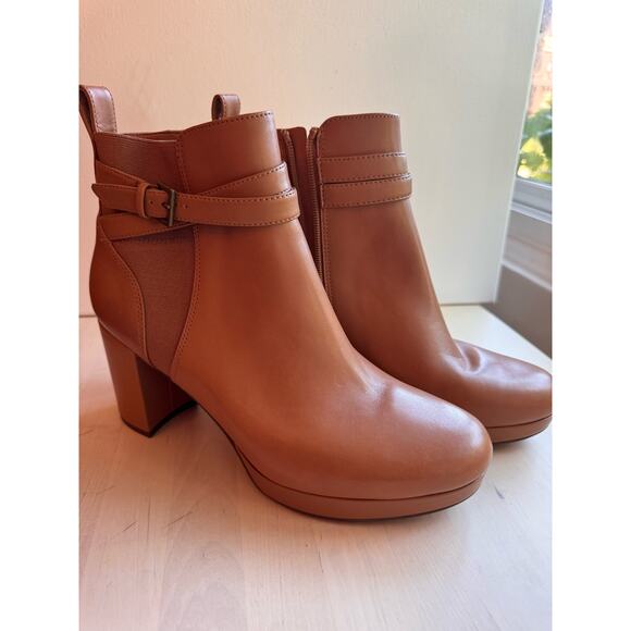 Vionic Camel Nella Platform Bootie (Women) size 9.5 - Picture 3 of 12